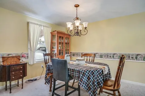 1 Logan Court Hudson NH 03051