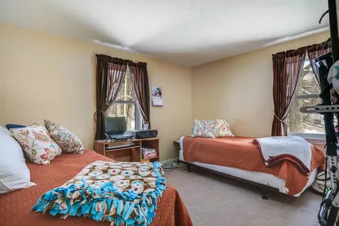 1 Logan Court Hudson NH 03051