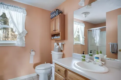 1 Logan Court Hudson NH 03051