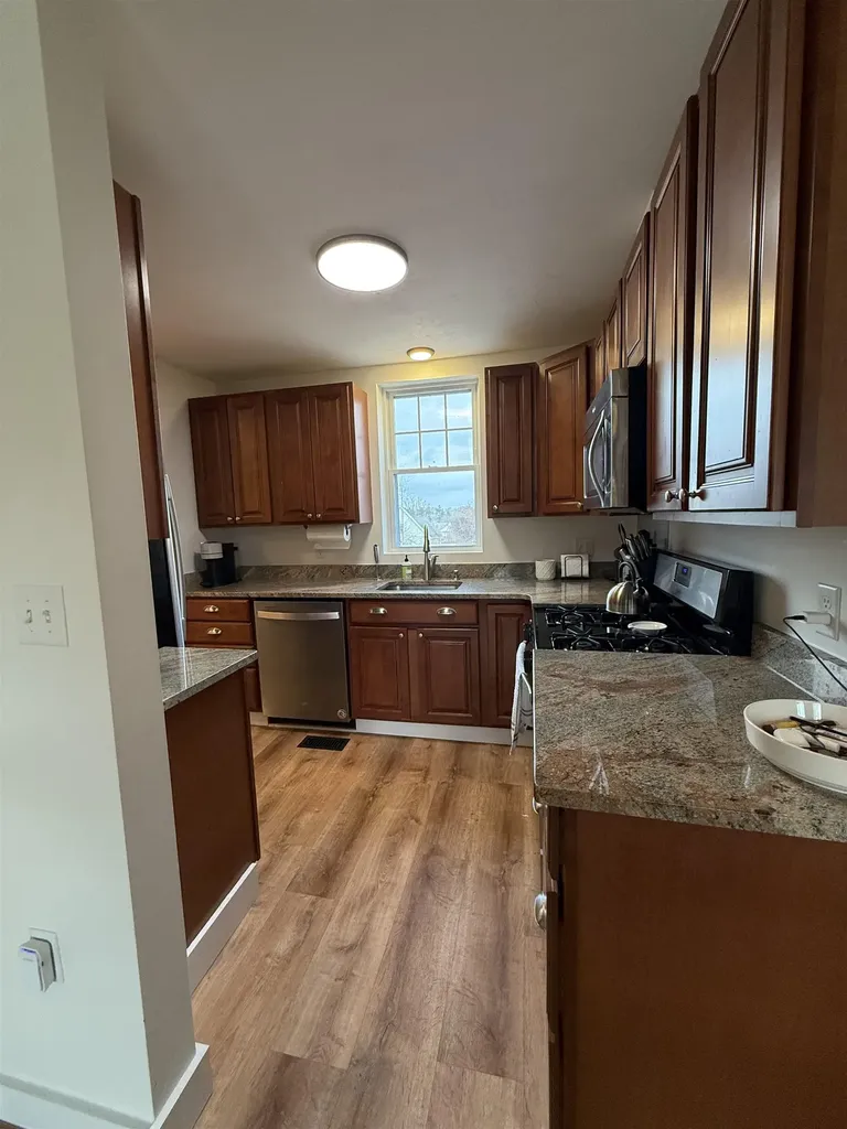 94B Range Road Windham NH 03087