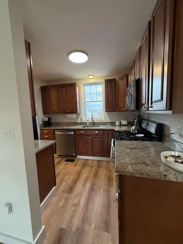 94B Range Road Windham NH 03087