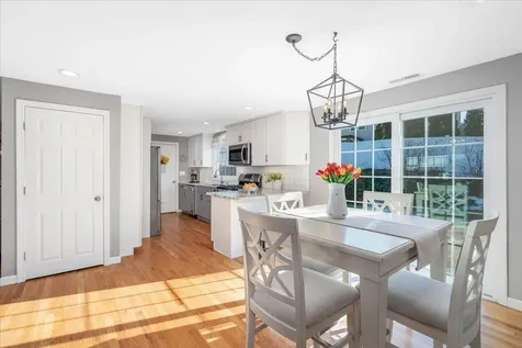 535 Coral Avenue Manchester NH 03104