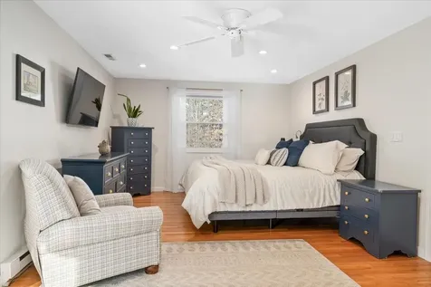 535 Coral Avenue Manchester NH 03104