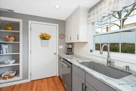 535 Coral Avenue Manchester NH 03104