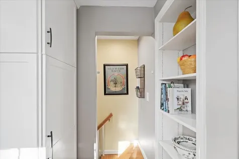 535 Coral Avenue Manchester NH 03104