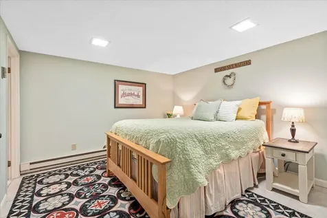 535 Coral Avenue Manchester NH 03104