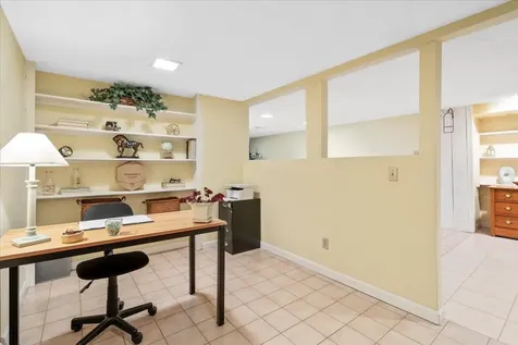 535 Coral Avenue Manchester NH 03104