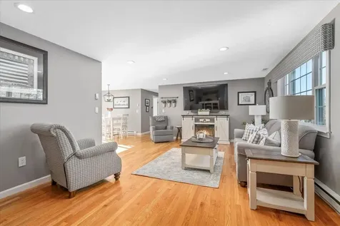 535 Coral Avenue Manchester NH 03104