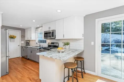 535 Coral Avenue Manchester NH 03104