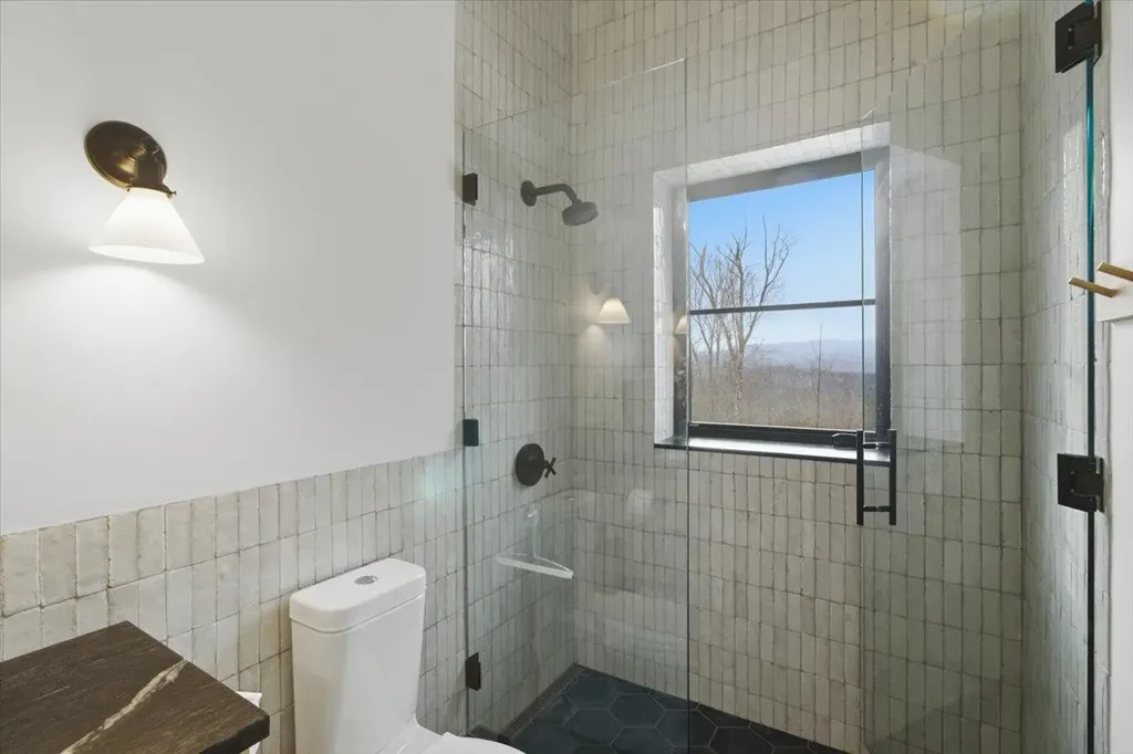 3635 Under The Mountain Road Londonderry VT 05155