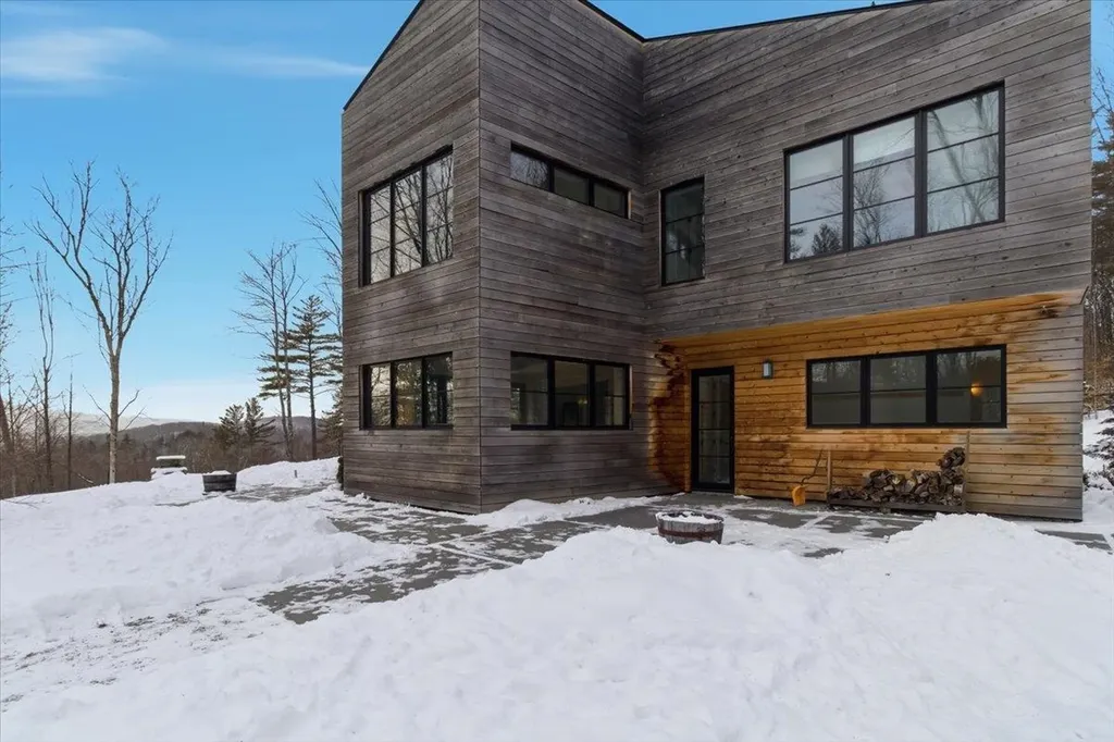 3635 Under The Mountain Road Londonderry VT 05155