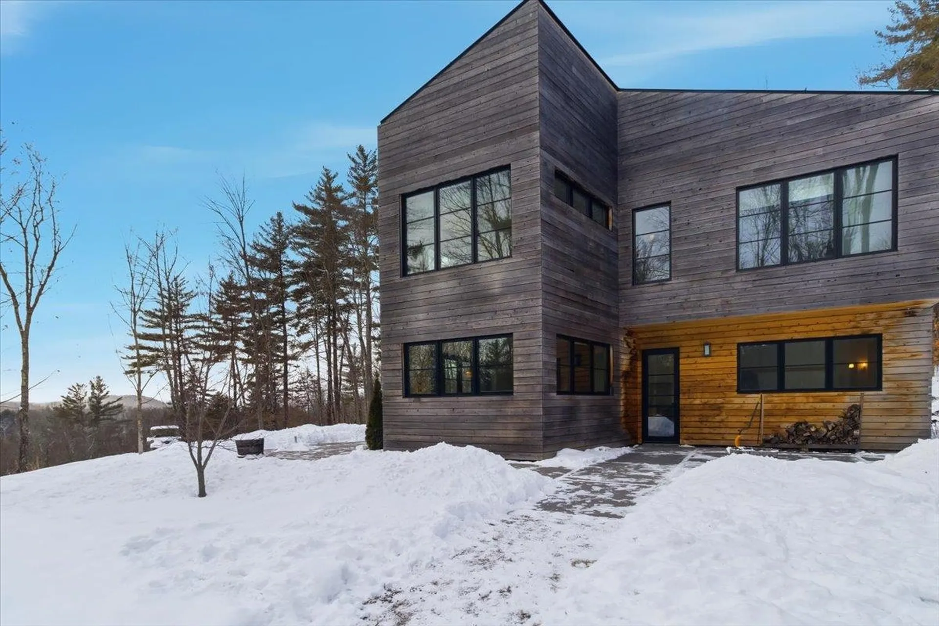 3635 Under The Mountain Road Londonderry VT 05155