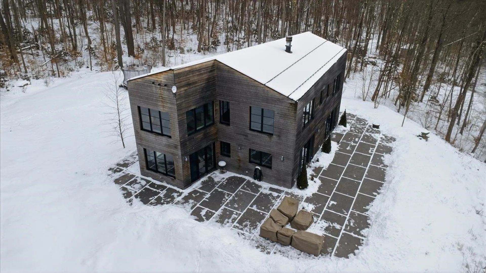 3635 Under The Mountain Road Londonderry VT 05155