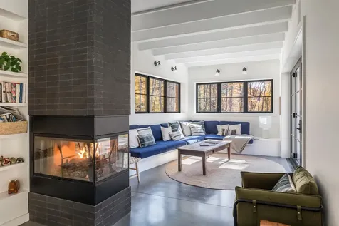 3635 Under The Mountain Road Londonderry VT 05155