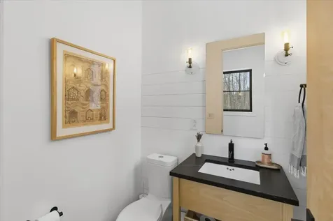 3635 Under The Mountain Road Londonderry VT 05155