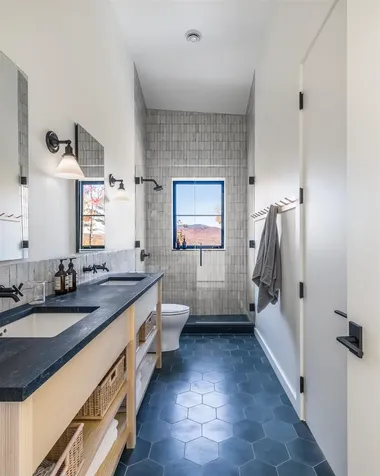 3635 Under The Mountain Road Londonderry VT 05155