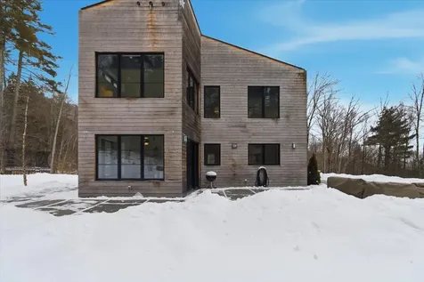 3635 Under The Mountain Road Londonderry VT 05155