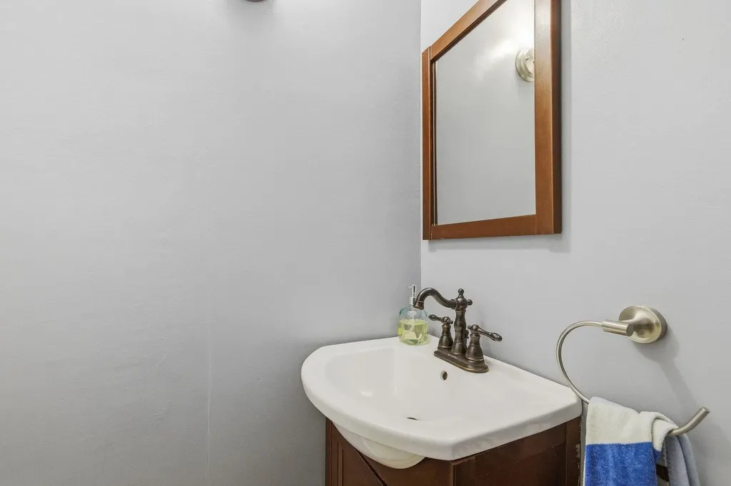 44 Rogers Street Portsmouth NH 03801