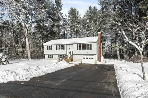 7 Tranquil Drive Londonderry NH 03053