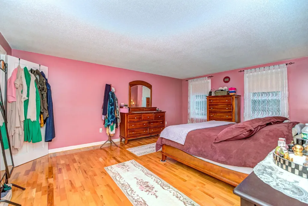 3 Abbey Road Bow NH 03304