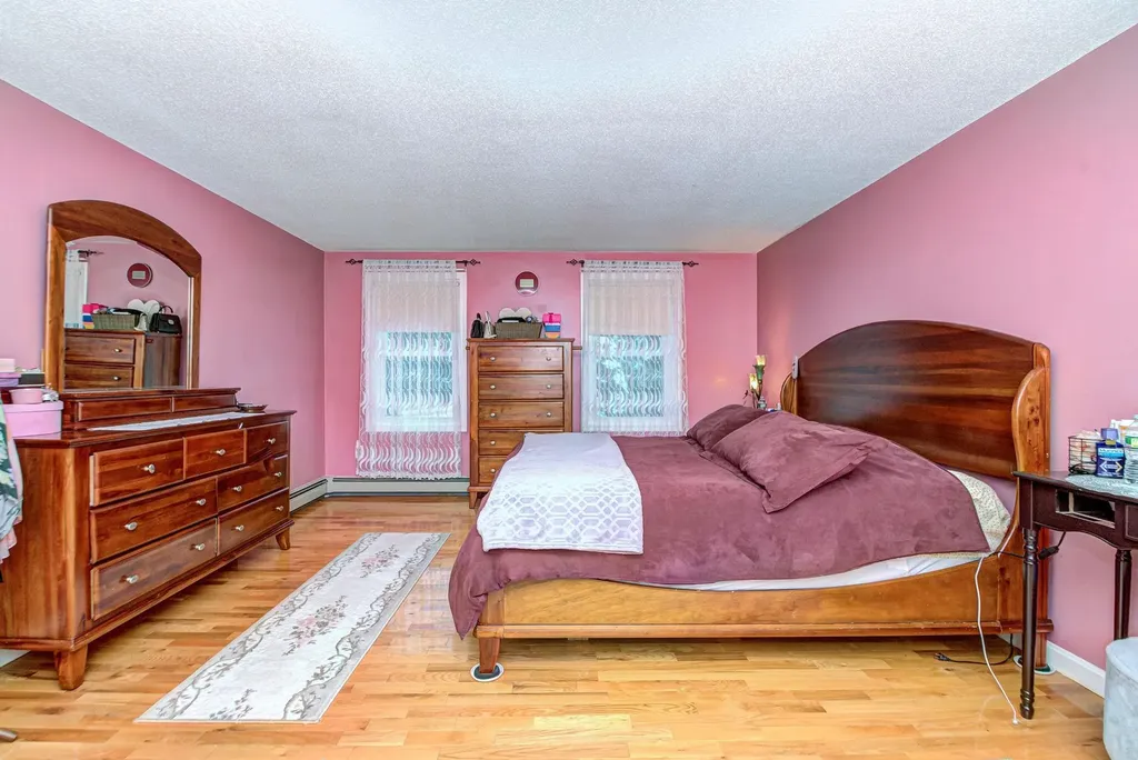 3 Abbey Road Bow NH 03304