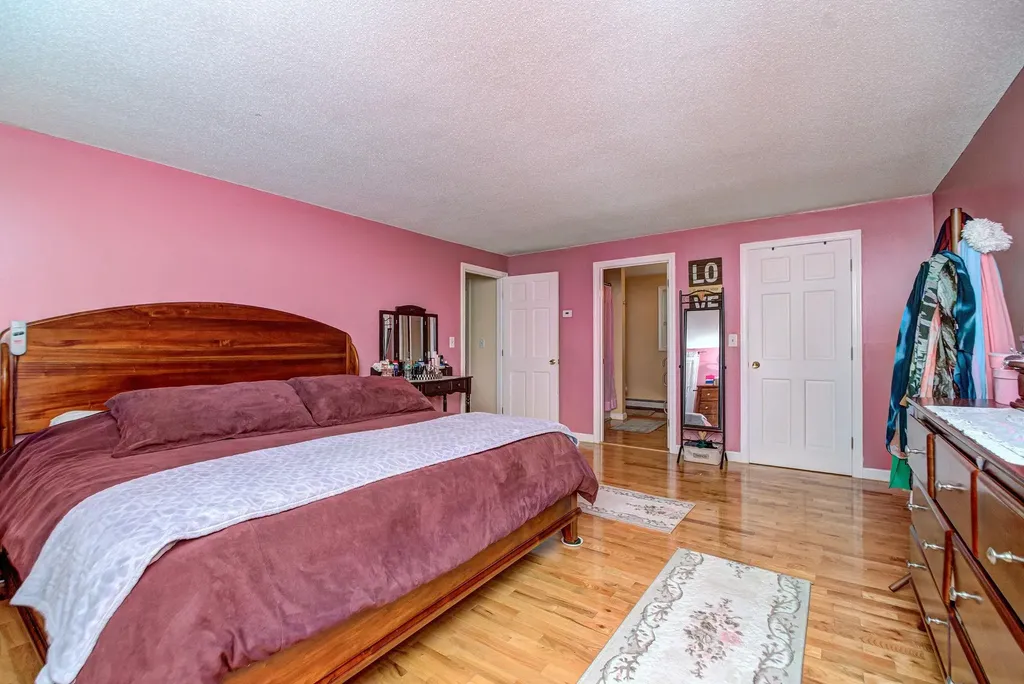 3 Abbey Road Bow NH 03304