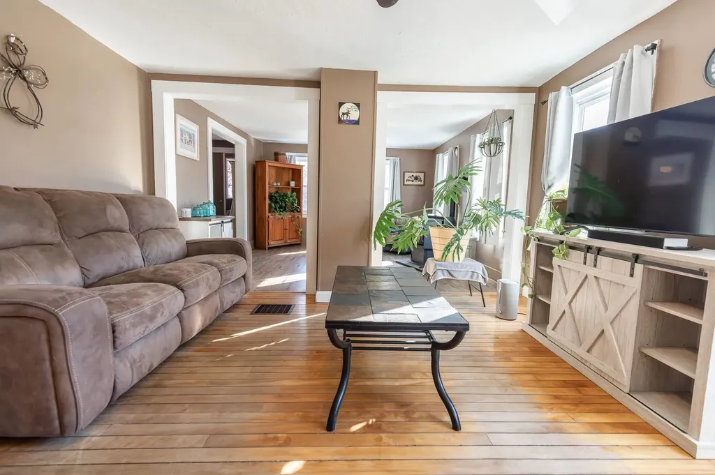 6 Webber Hill Road Swanzey NH 03446