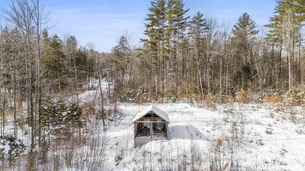 101 Catherine Road Jamaica VT 05343