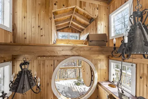 101 Catherine Road Jamaica VT 05343