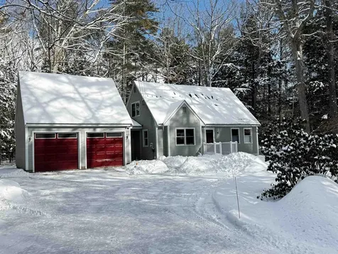 22 Brae Burn Road Moultonborough NH 03254