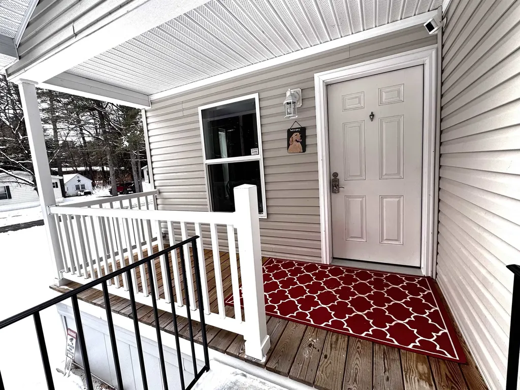 30 Evergreen Lane Hopkinton NH 03229