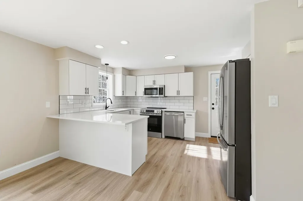 2 Prescott Road Epping NH 03042