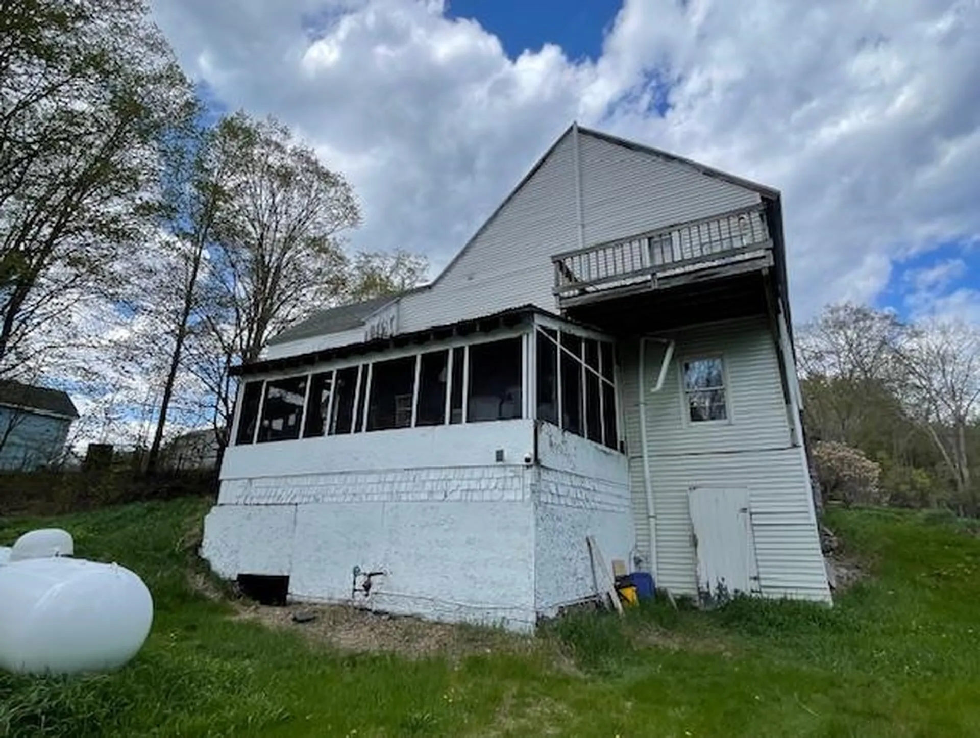 11 White Plains Road Webster NH 03303