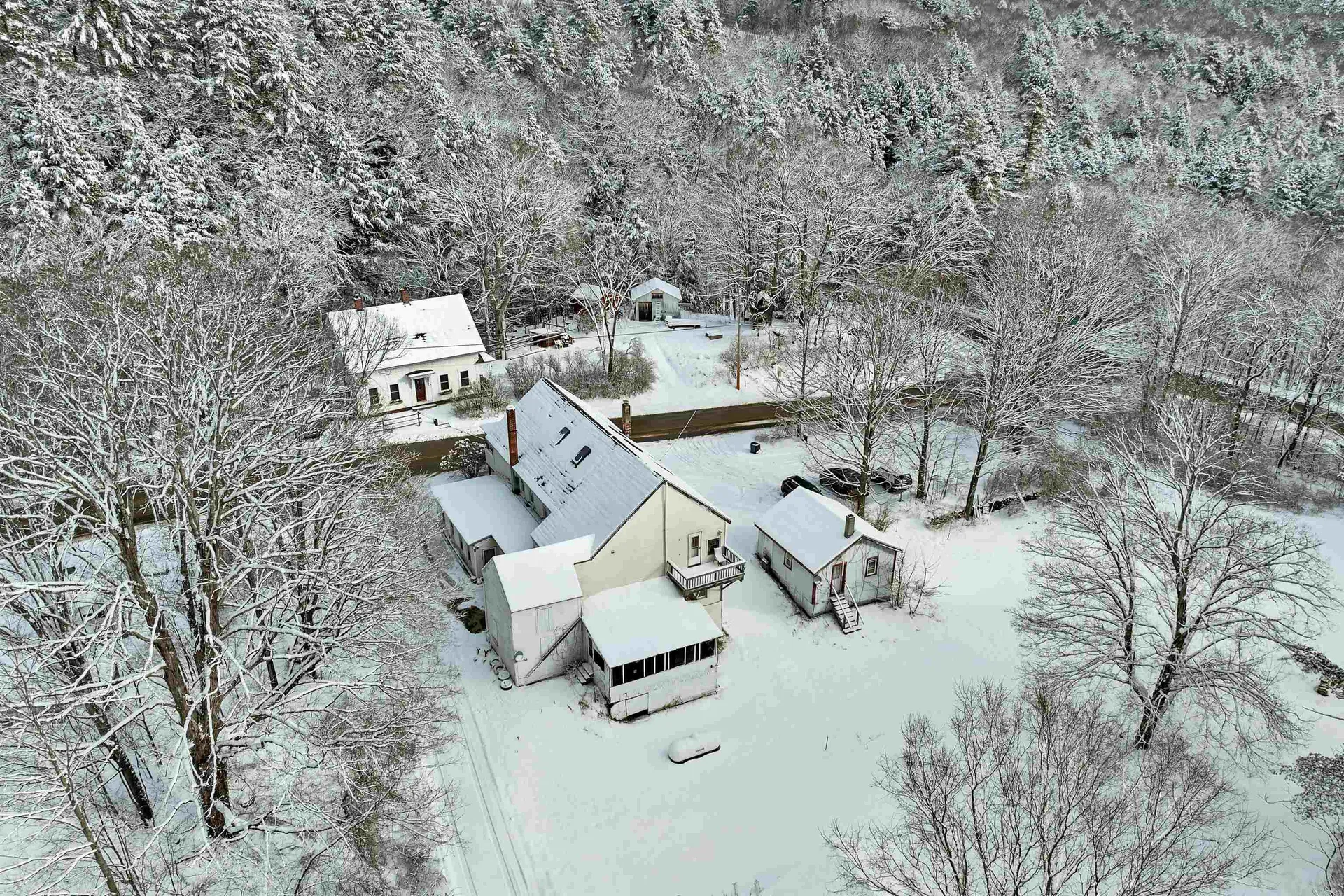 11 White Plains Road Webster NH 03303