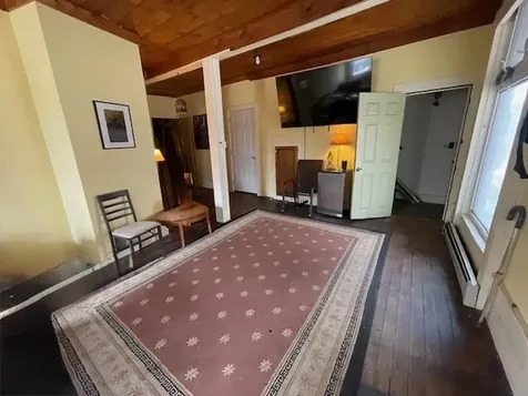 11 White Plains Road Webster NH 03303