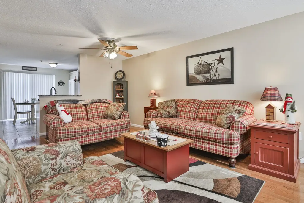 47 Willow Creek Drive Hudson NH 03051