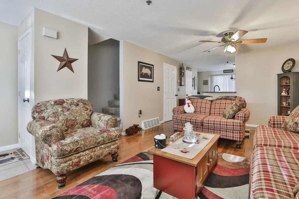 47 Willow Creek Drive Hudson NH 03051