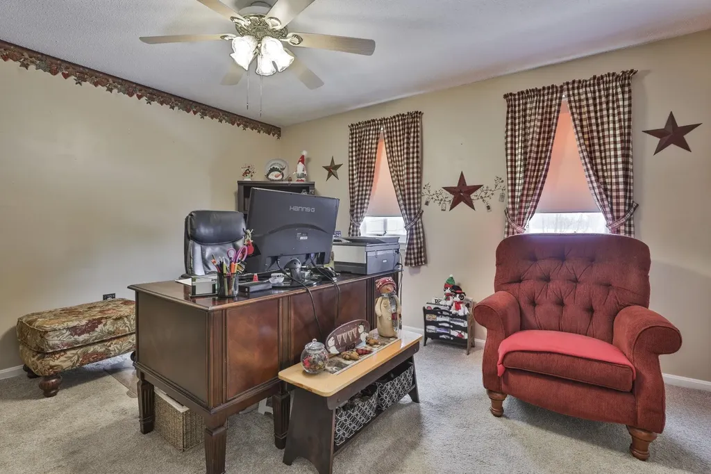 47 Willow Creek Drive Hudson NH 03051