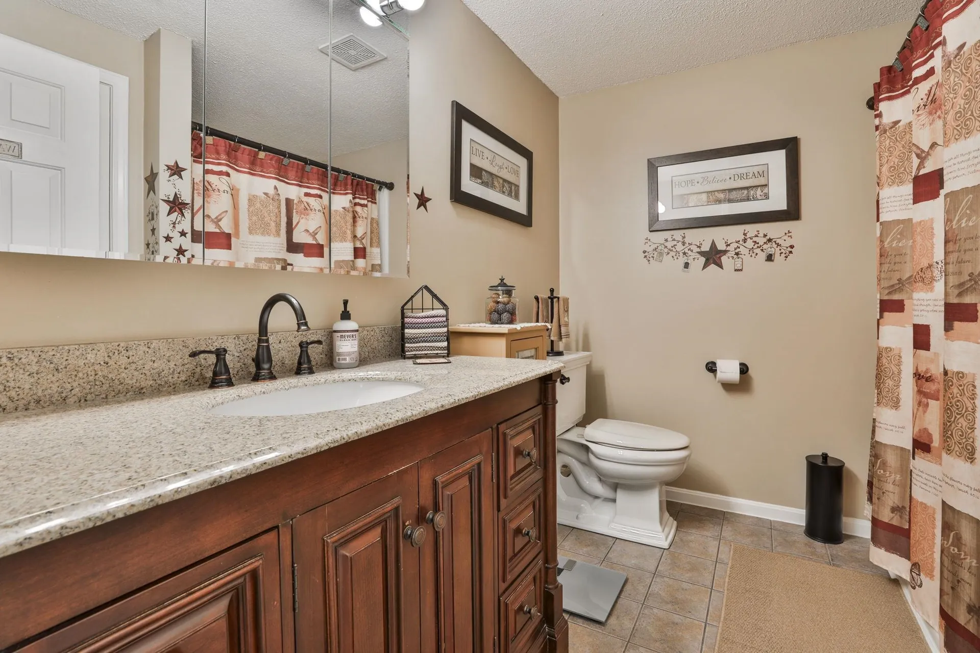 47 Willow Creek Drive Hudson NH 03051