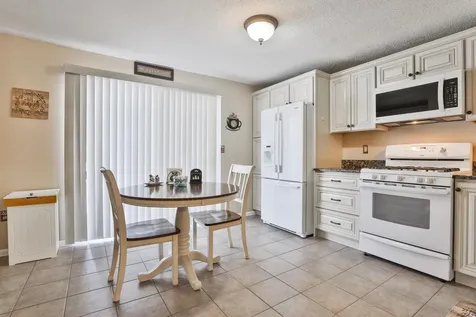 47 Willow Creek Drive Hudson NH 03051