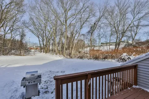 47 Willow Creek Drive Hudson NH 03051