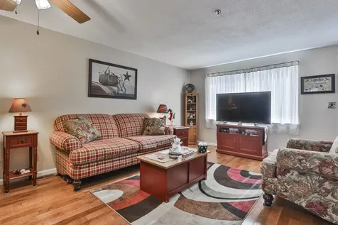 47 Willow Creek Drive Hudson NH 03051