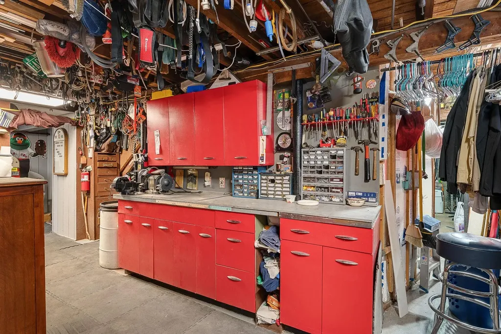 19 Woodlawn Road Burlington VT 05408