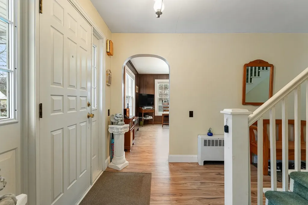 19 Woodlawn Road Burlington VT 05408