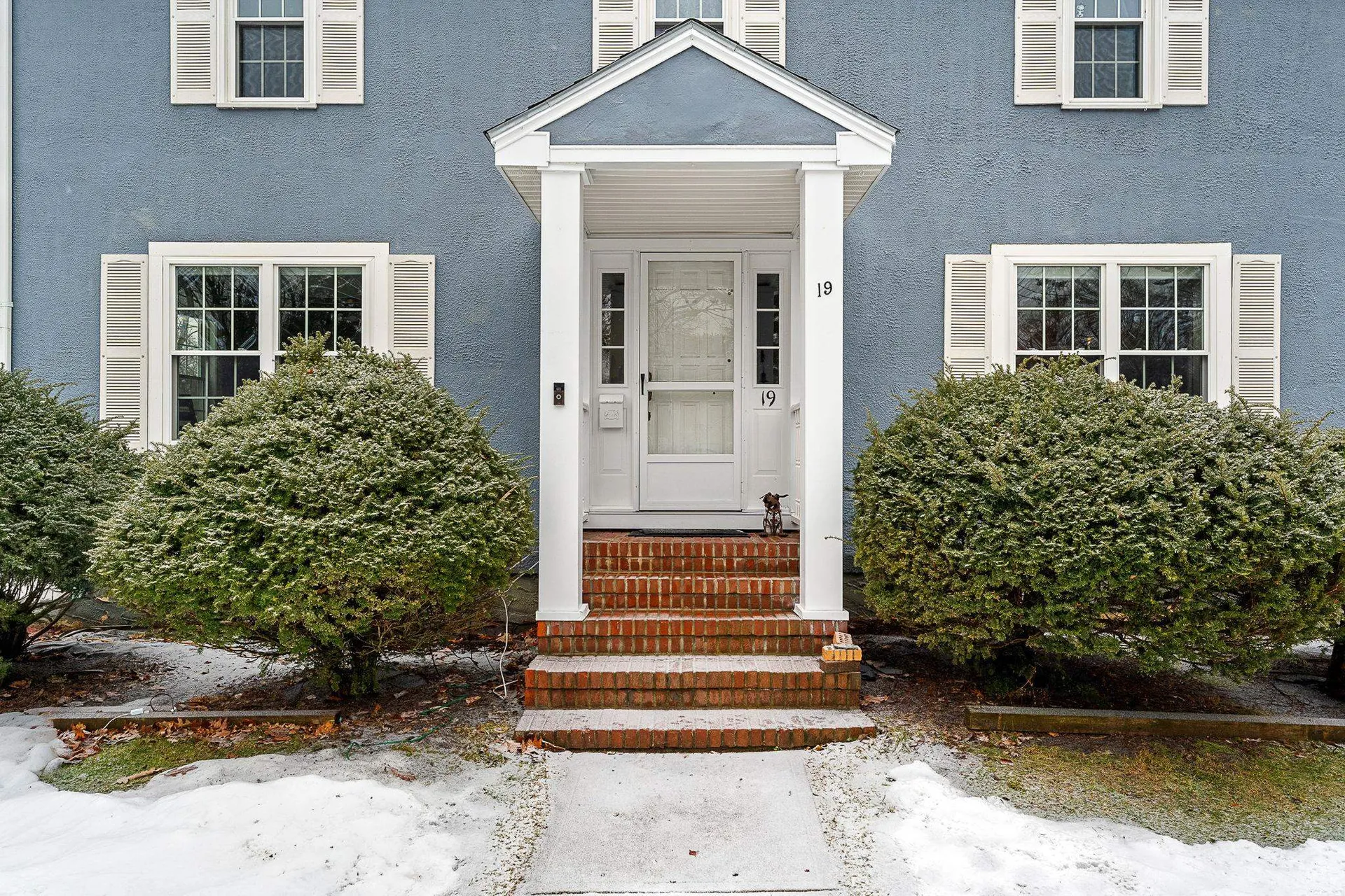 19 Woodlawn Road Burlington VT 05408