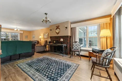 19 Woodlawn Road Burlington VT 05408