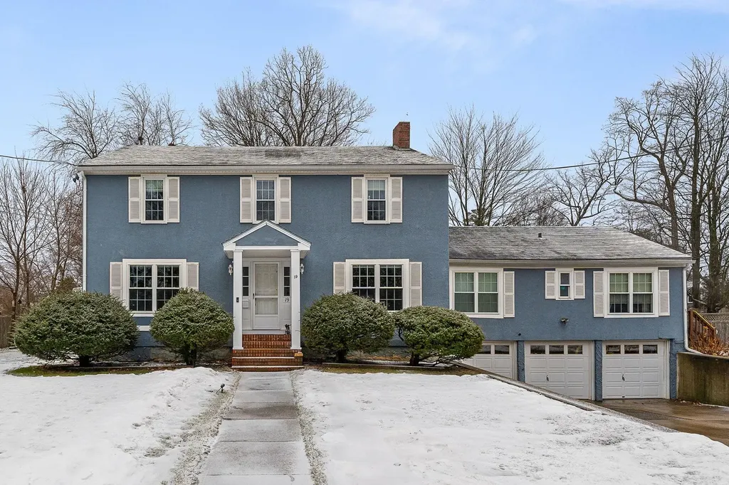 19 Woodlawn Road Burlington VT 05408