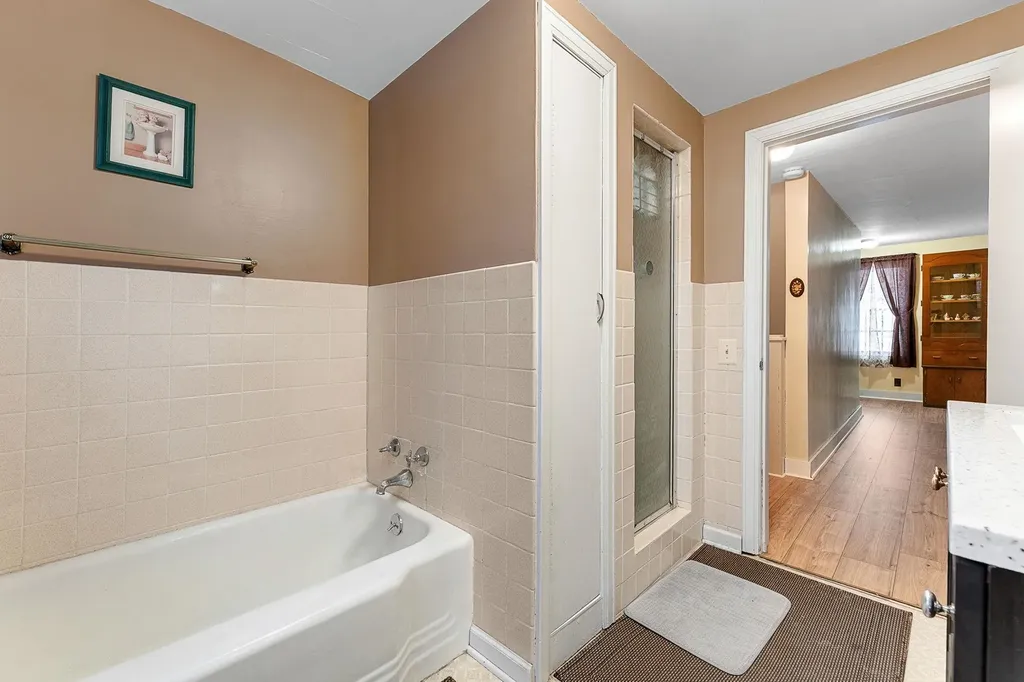 19 Woodlawn Road Burlington VT 05408