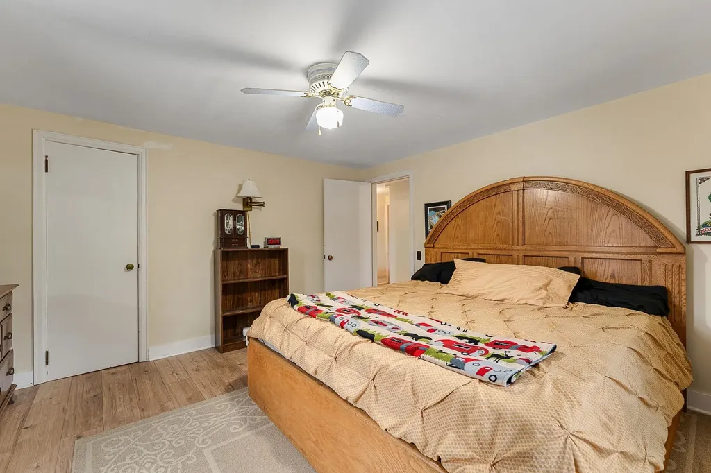 19 Woodlawn Road Burlington VT 05408