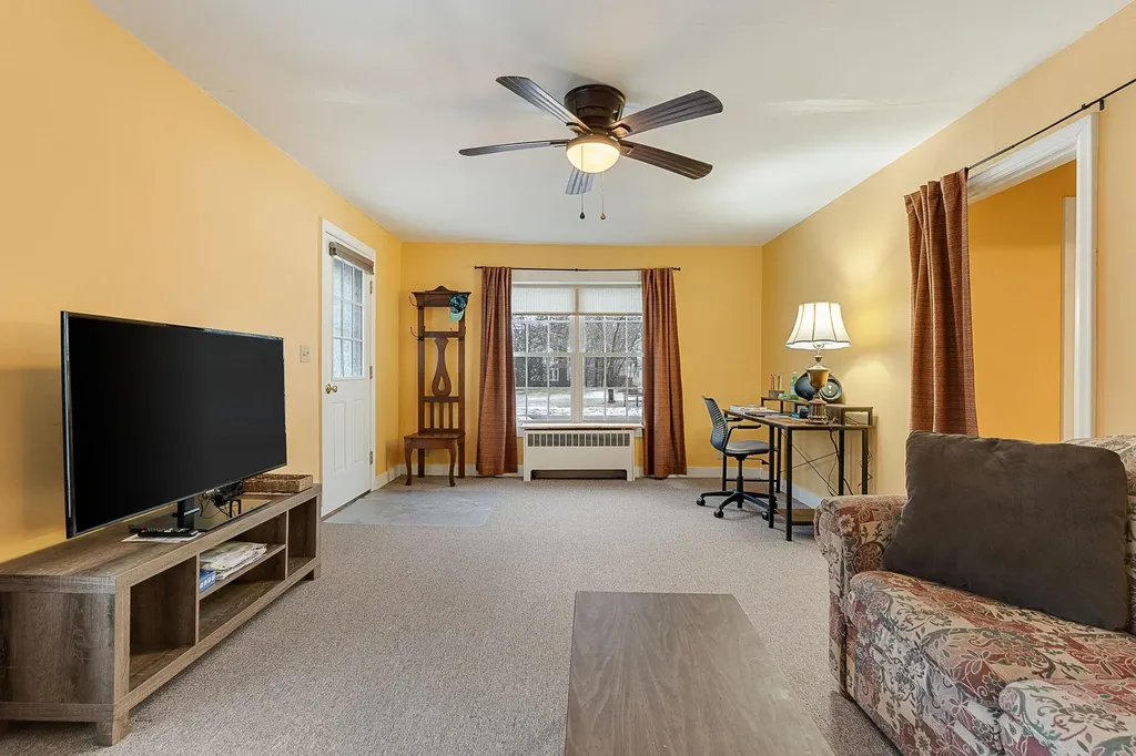 19 Woodlawn Road Burlington VT 05408